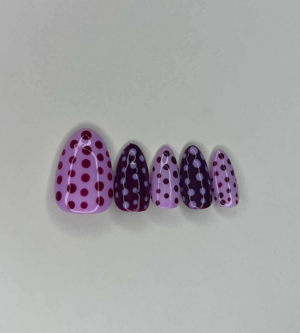 Polka dot dot dot